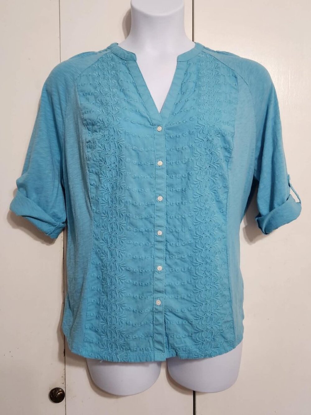Bit & Bridle Womens 2X Blue Embroidered Henley Top Roll Tab 3/4 Sleeve Cotton